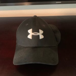 Under armour black hat medium/large